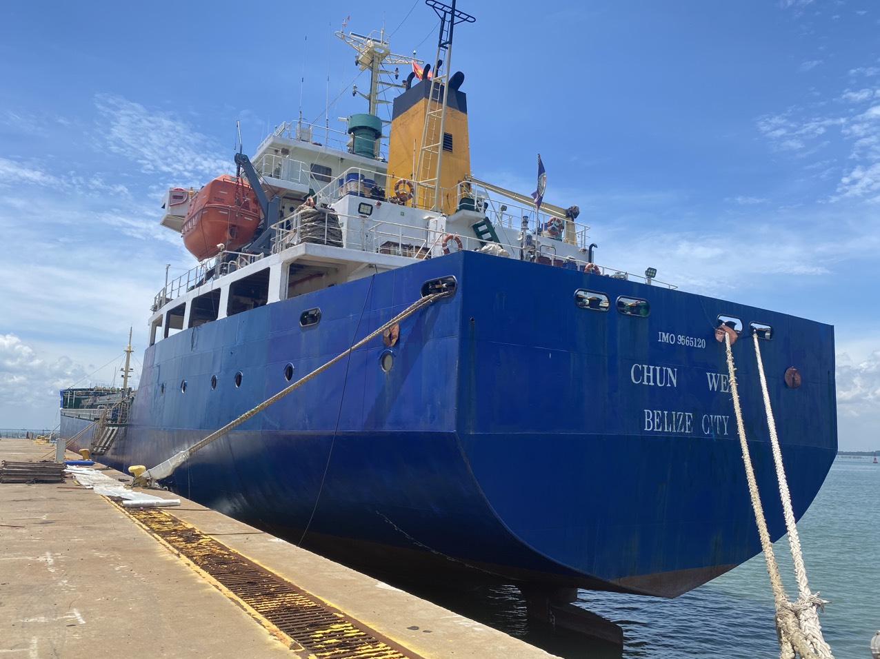 Permanent repair ship side damaged due to collided by fishing boat for MV. CHUN WEI